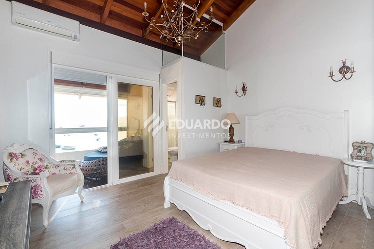 Casa à beira-mar com 4 quartos para até 12 pessoas