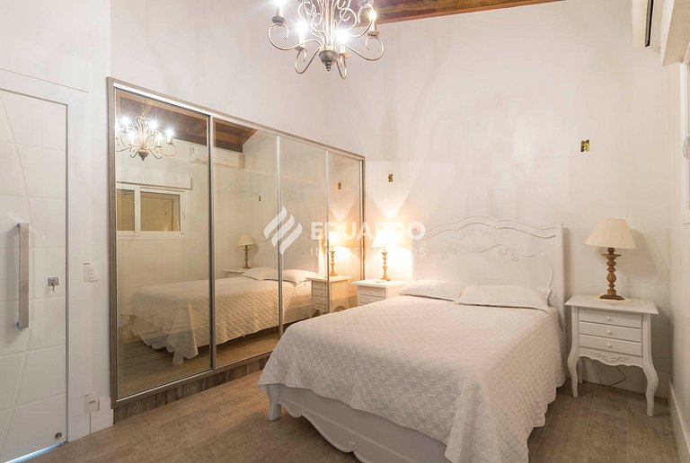 Casa à beira-mar com 4 quartos para até 12 pessoas