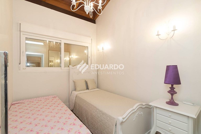 Casa à beira-mar com 4 quartos para até 12 pessoas
