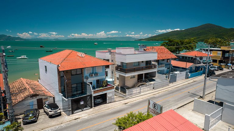 Sobrado para familias em frente ao Mar
