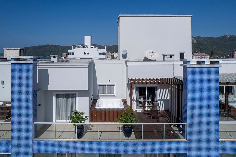 306 B 04 dormitórios e jacuzzi para 09 pessoas