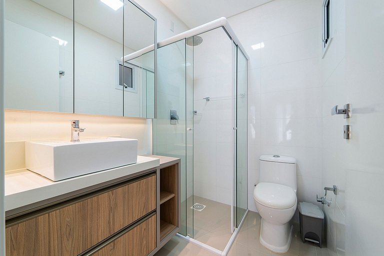 306 B 04 dormitórios e jacuzzi para 09 pessoas